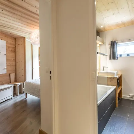 Appartement La Clusaz, 3 Pièces, 6 Personnes - Fr-1-304-153 *