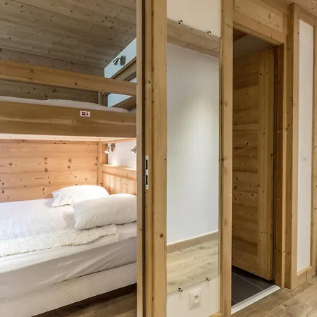 Appartement La Clusaz, 3 Pièces, 6 Personnes - Fr-1-304-153 *