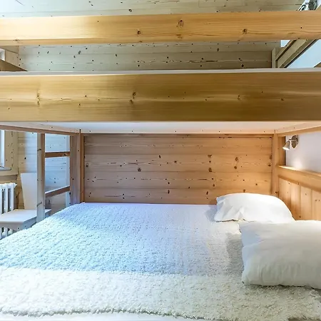 Cosy, Pied De Piste, Cheminee, Animaux Admis * La Clusaz